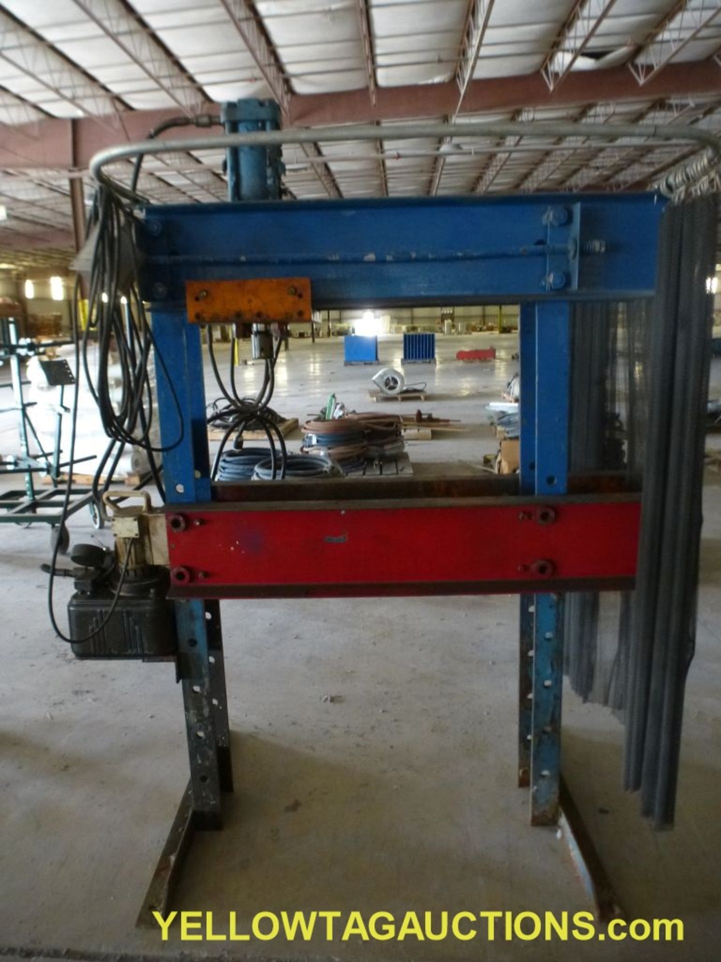 Electric Hydraulic A-Frame Press - Image 4 of 5
