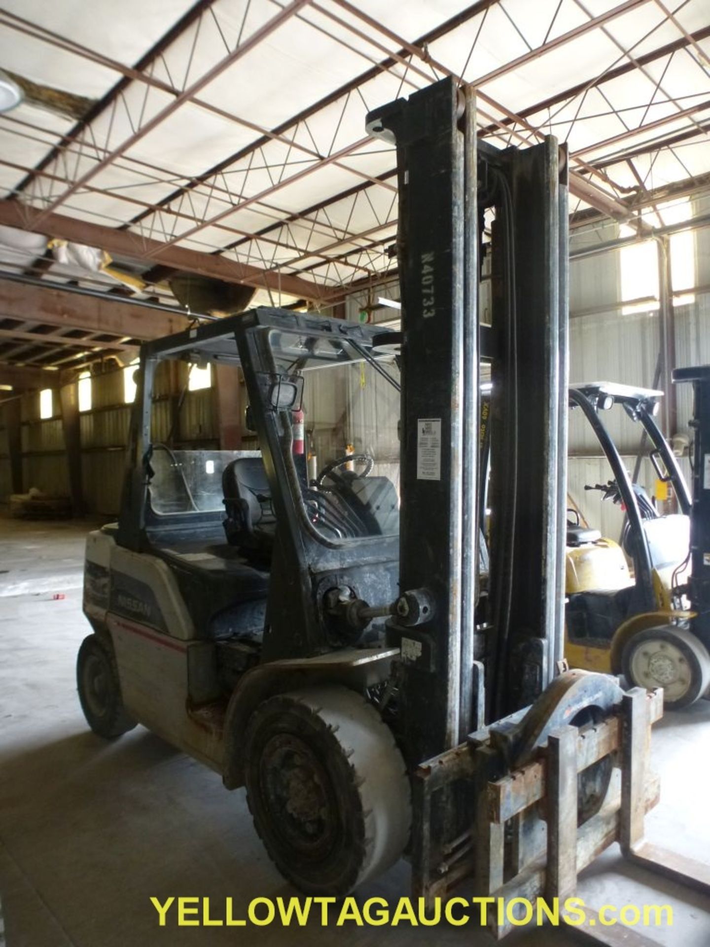 Nissan Diesel Forklift - Model No. MW1F4A40V; 48" Forks; 8981 Hours; Max Capacity: 8600 lbs; Max - Image 11 of 25