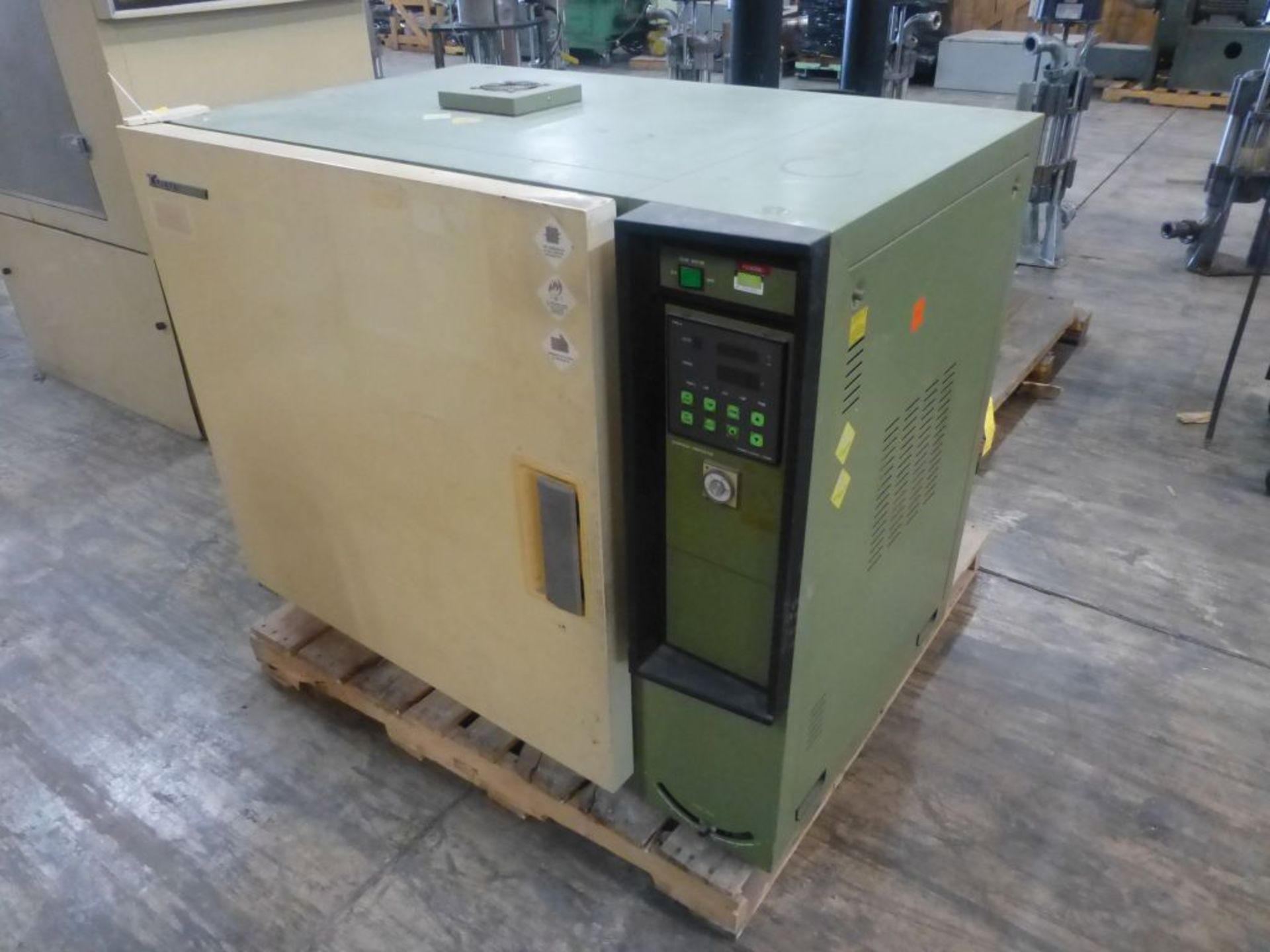 Tabai Geer Oven|Model No. GPHH-200; 47"L x 31"W x 38 1/4"H