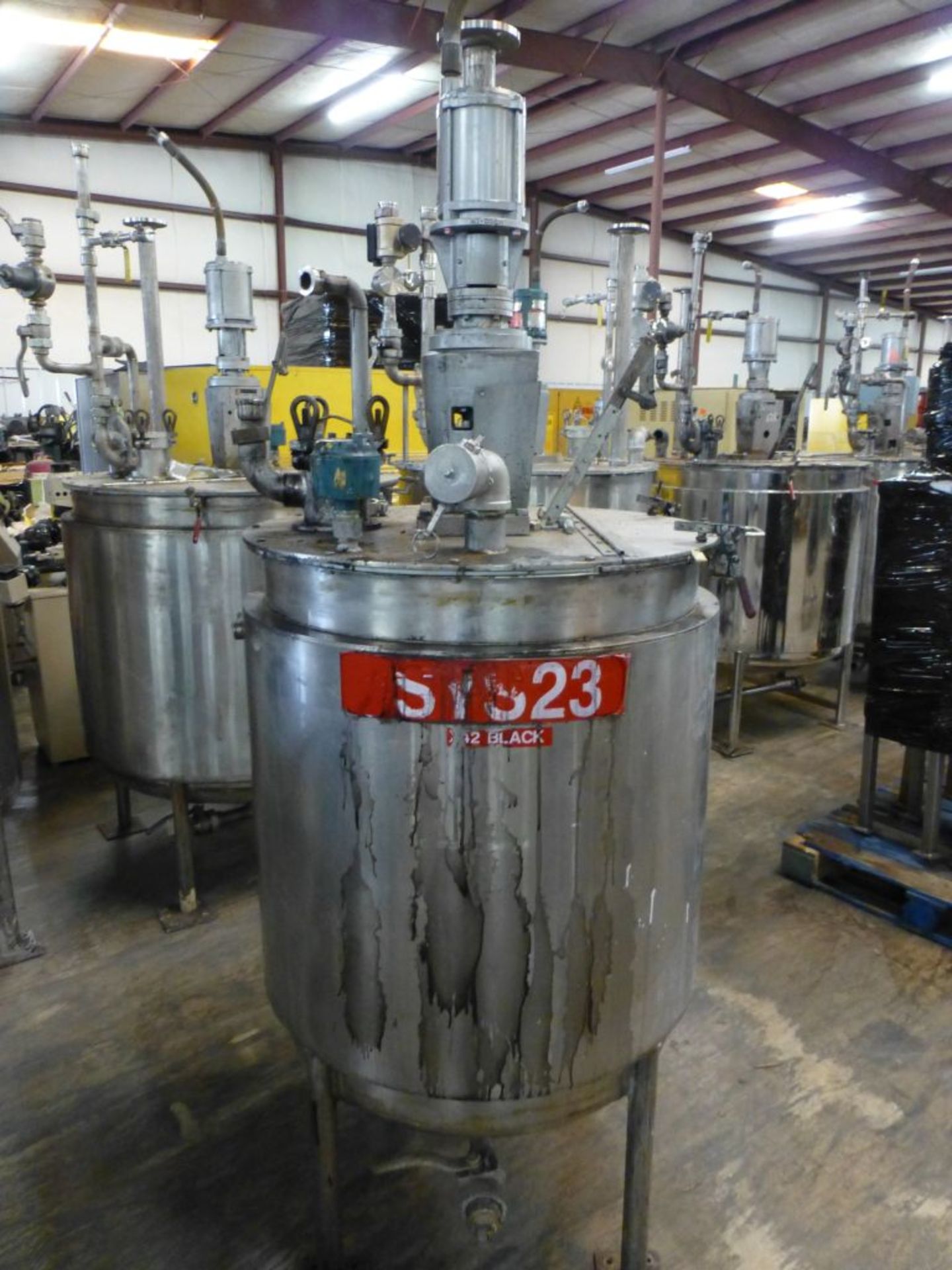 1987 Graco 616-341 Stainless Steel Tank|Includes:; Graco Agitator & Drexel Brook Sensor Model No.