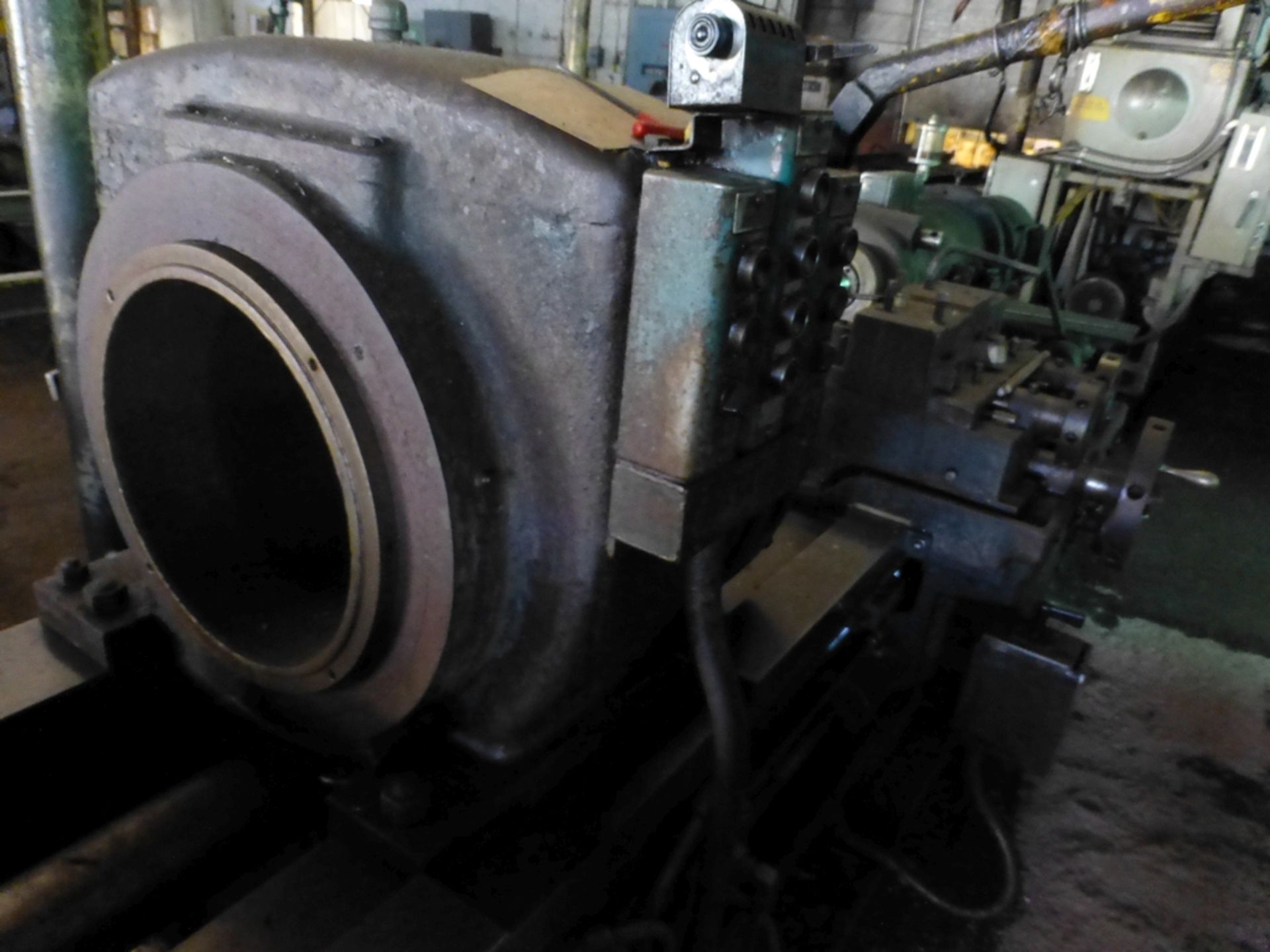 Betts Twin Carriage Center Drive Axle Lathe - Image 6 of 10