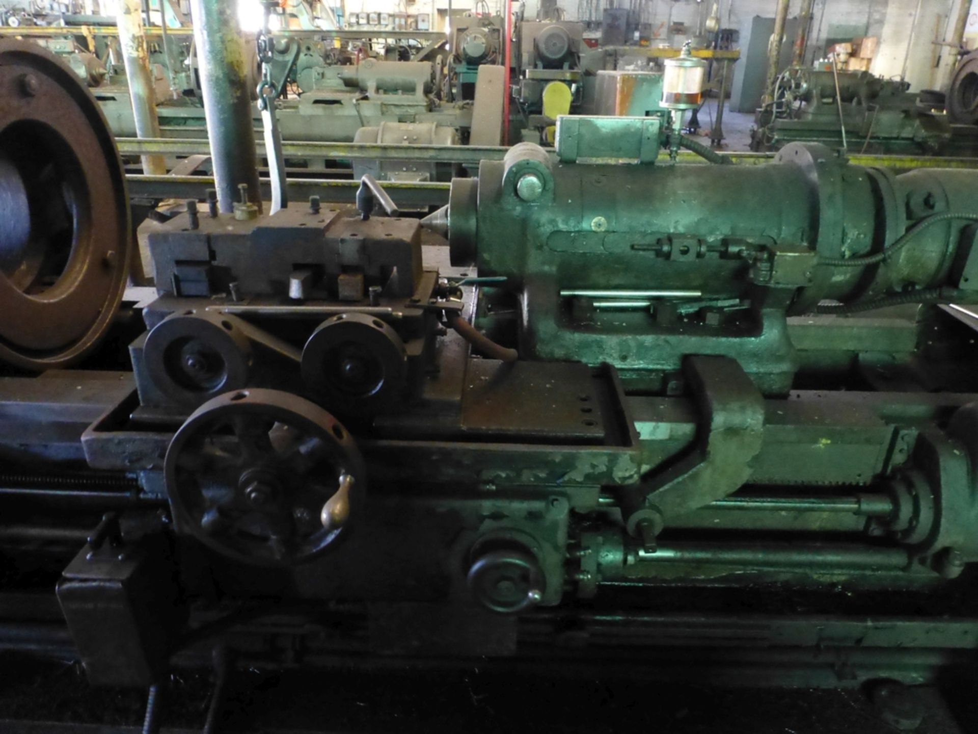 Betts Twin Carriage Center Drive Axle Lathe - Image 3 of 10