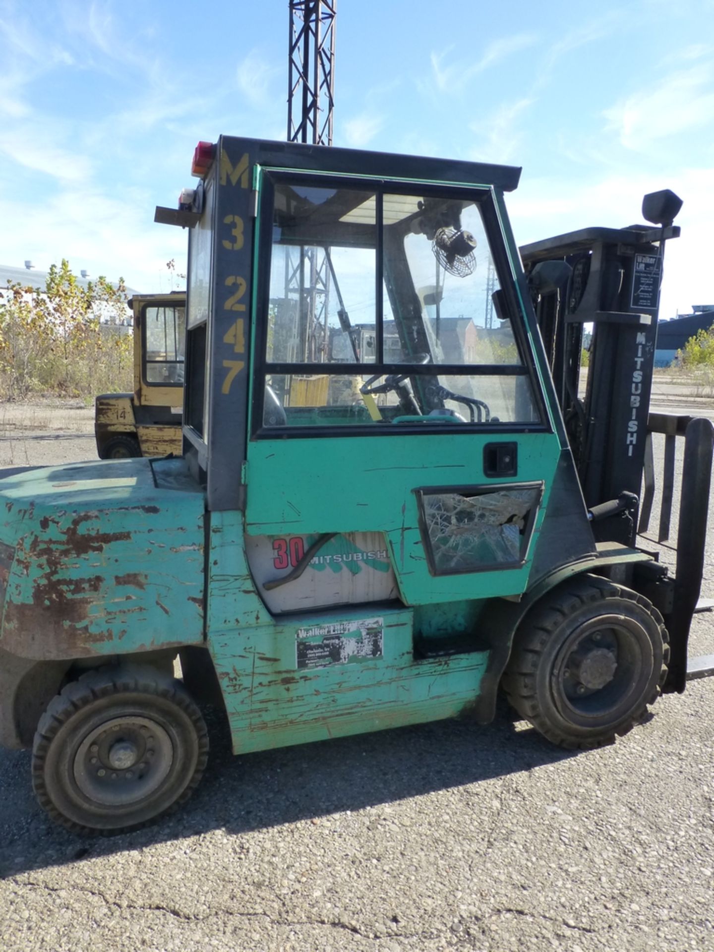 Mitsubishi Diesel Forklift|6,000 lb Capacity: Model No. FD30 S/N AF14C-30247; 171" Lift; 48" - Image 4 of 17