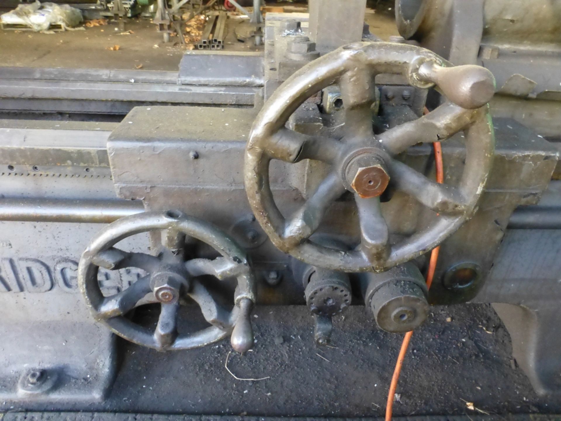 Betts Twin Carriage Axle Lathe|S/N E6417 - Image 9 of 10