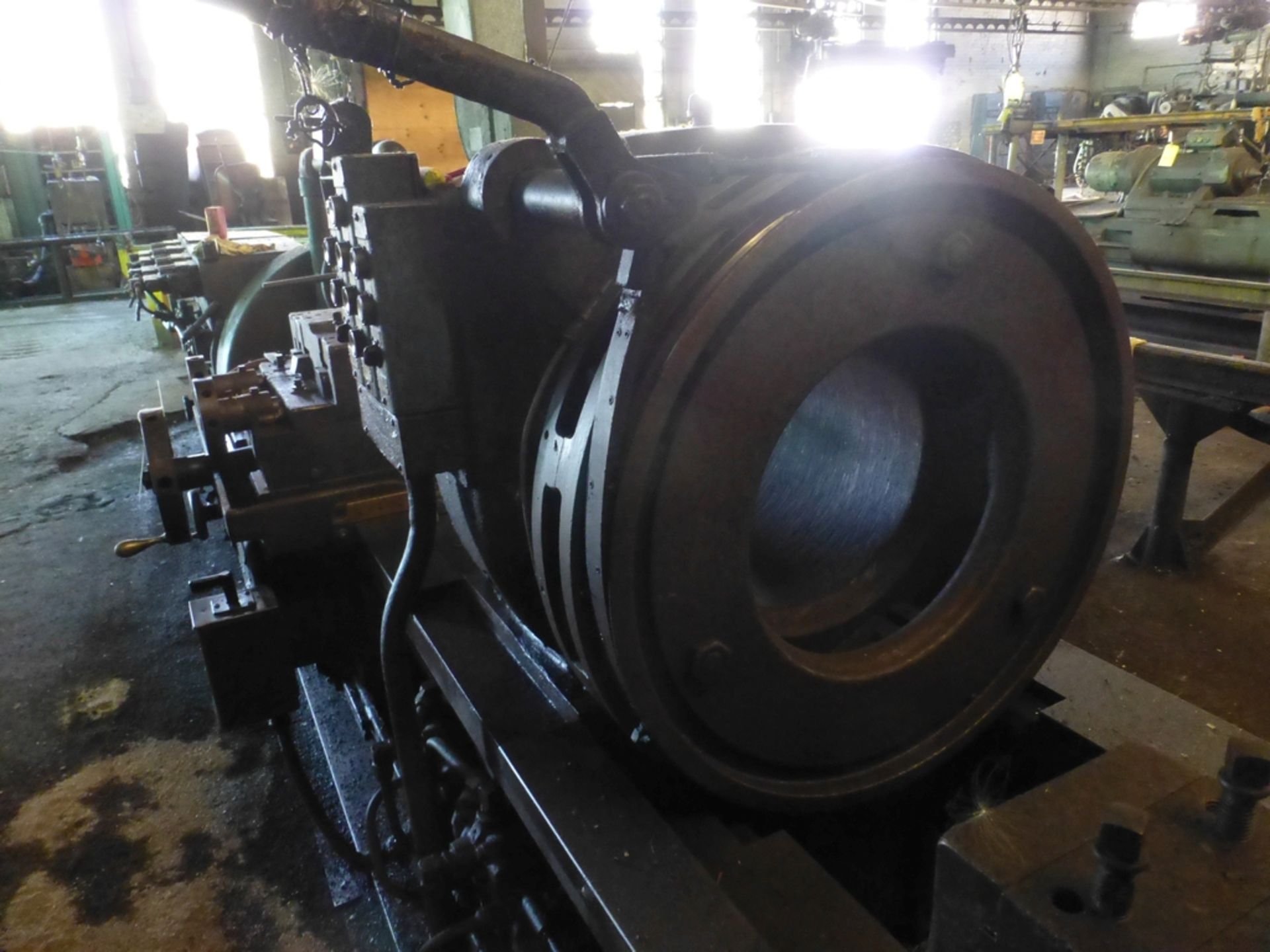 Betts Twin Carriage Center Drive Axle Lathe - Image 5 of 10