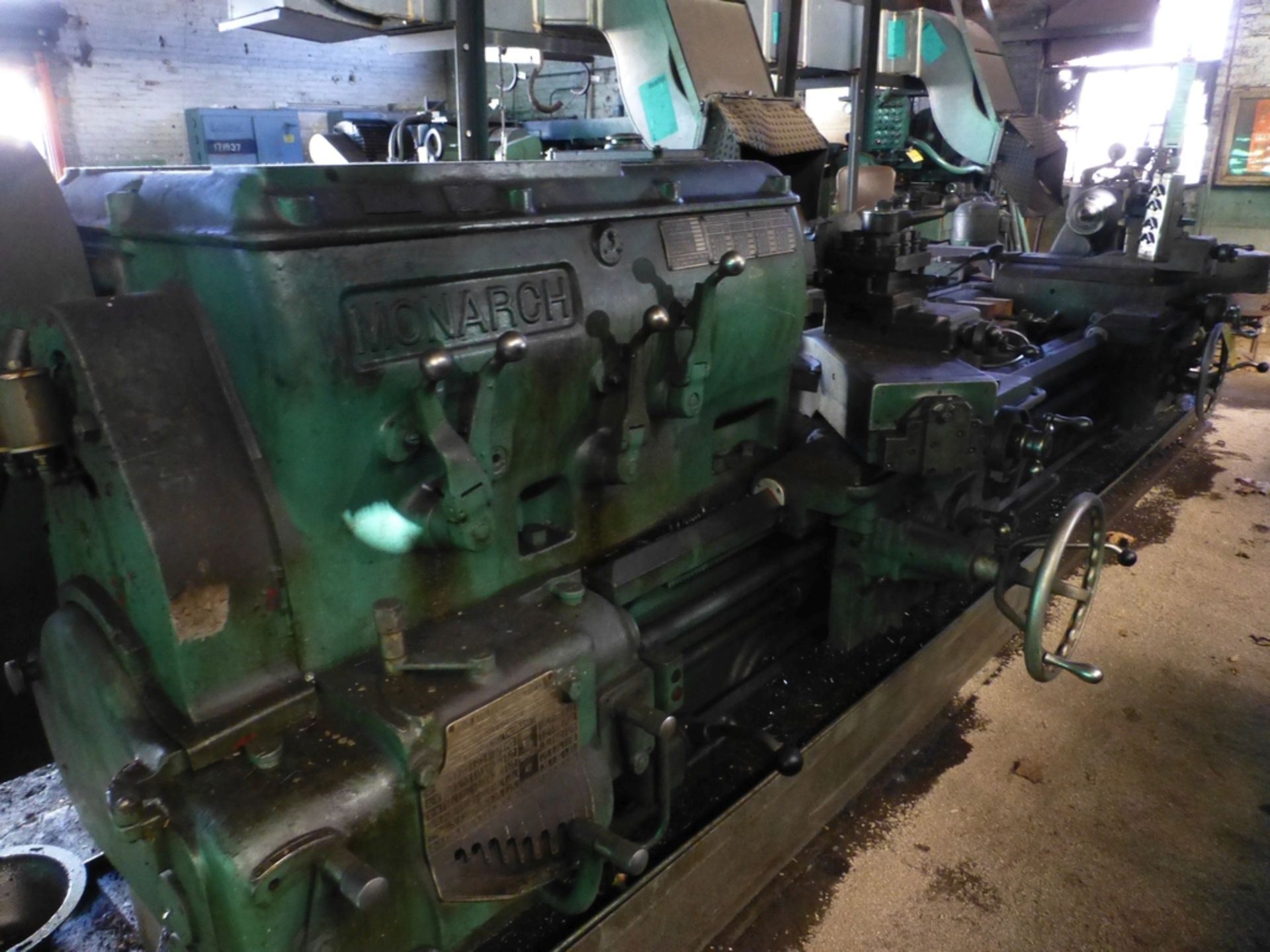 Monarch 33" x 120" Twin Carriage Tracer Lathe|10-505 RPM; Model: 25" N S/N: 38760 - Image 2 of 15