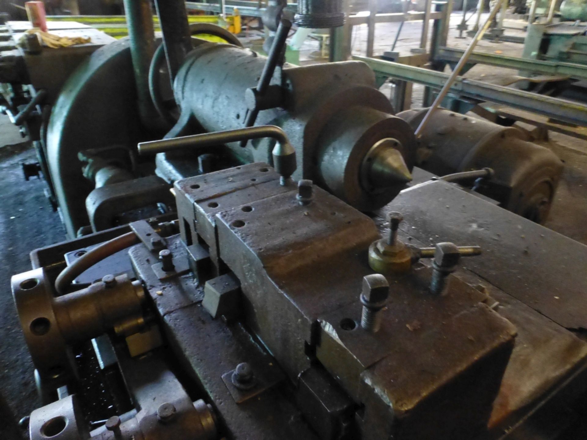 Betts Twin Carriage Center Drive Axle Lathe - Image 7 of 10