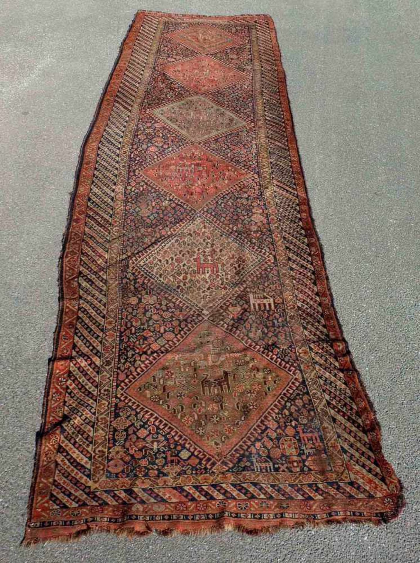 GALERIE, Kamseh/ Chamseh, antik, 123 x 455 cm = ca. 5,6 qm, Randschäden, teilweise durchgelaufen