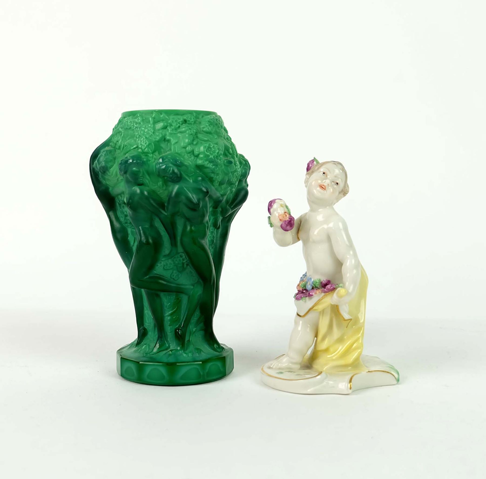 PORZELLANKONVOLUT, bestehend aus: Figurine, Porzellan-Manufaktur Nymphenburg, Entwurf Bustelli,