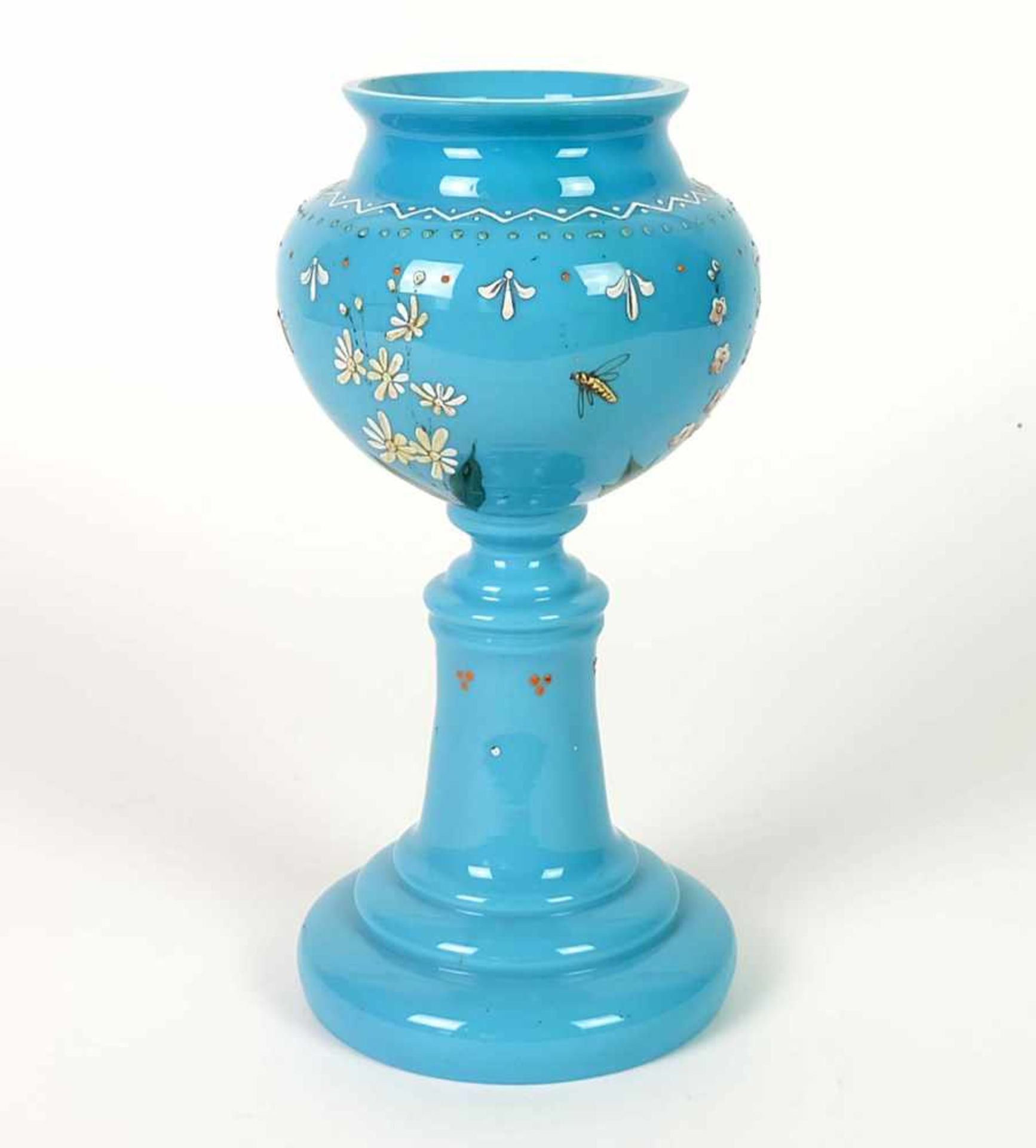 FUßVASE, Biedermeier Epoche, Böhmen, himmelblau-opakes Glas, getreppt ausgestellter Fuß,