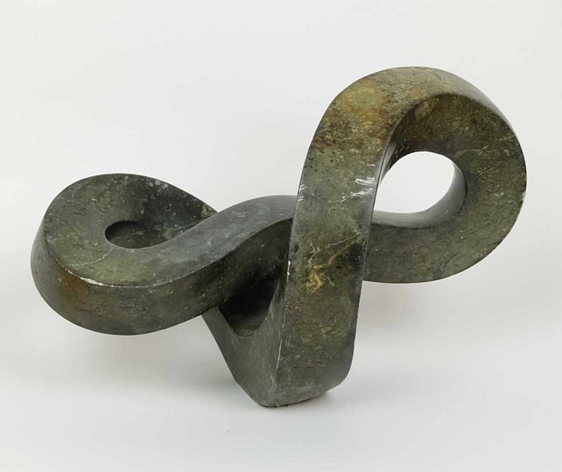 MATAFI, Victor (*1983), Shona Künstler/ Simbabwe, Knotenskulptur, Ohne Titel, Grüner Serpentin, - Image 2 of 2