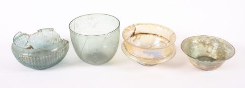 VIER SCHALEN, Glas, besch., und rest., RÖMISCH, ca.1.-3.Jh.n.Chr. Provenienz: Sammlung Konrad Strehl