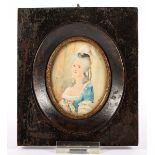 MINIATUR EINER FRAU, Gouache auf Bein, sign., H 7,5, Holzrahmen, E.19.Jh.