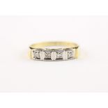 DAMENRING, 585/ooo Gelbgold, besetzt mit 4 Altschliffdiamanten von zusammen ca. 0,08 ct., RG 52, 2,