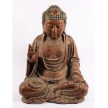 SITZENDER BUDDHA, Holz über Schwarzlack vergoldet, im Meditationssitz, die Rechte im Vitarkamudra,