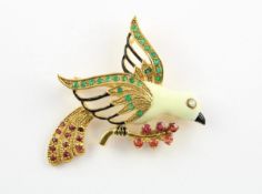BROSCHE, 925/ooo Silber vergoldet, in Form eines Vogels, Emaileinlagen besetzt mit Rubinen,