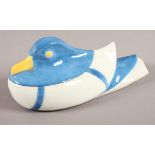 FIGURALE ART DECO-DECKELDOSE "ENTE", blau und gelb bemalt, Monogrammsignatur, Edouard Marcel SANDOZ,