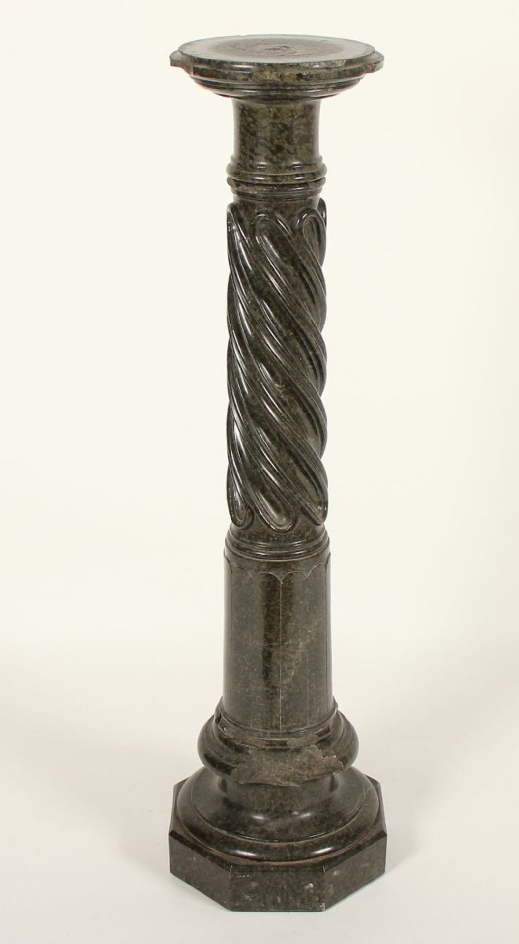 SÄULE, Serpentin, mit drehbarer Plinthe (Höhe 110 cm), leicht besch., ZÖBLITZ, um 1900 - Bild 2 aus 2