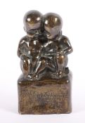 ROSENBERG, Erna, "Zwei Kinder - wichtiges Geheimnis", Bronze, H 14, verso signiert