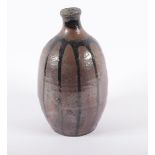SAKE-FLASCHE, Keramik, glasiert, H 22, JAPAN, wohl 19.Jh.