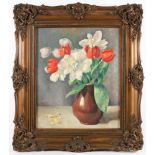 WIEGMANN, Alfred (1886-1973), "Stilleben mit Tulpen", Öl/Lwd., 61 x 50, unten links signiert, R.