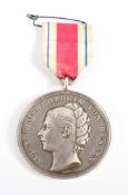 ALICE-MEDAILLE IN SILBER HESSEN, Band, silberne Verdienstmedaille, Stempelschneider Ries, Dm 41,5,