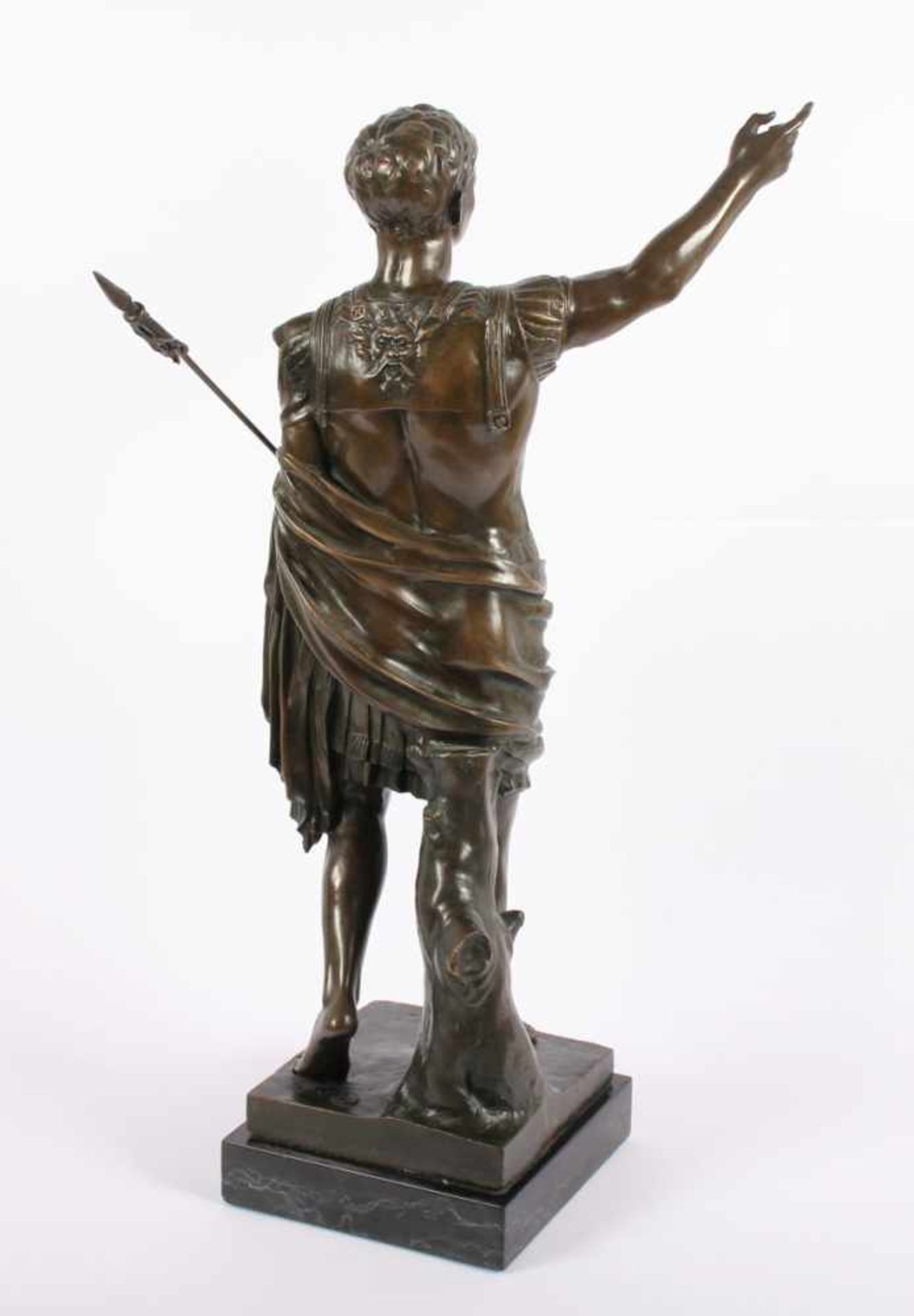 KAISER AUGUSTUS VON PRIMAPORTA, Bronze, H 58, nach römischem Vorbild, Marmorsockel - Bild 4 aus 5