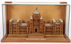 ARCHITEKTURMODELL "BRITISH COLUMBIA PARLIAMENT BUILDINGS", Holz, geschnitzt, vollplastische