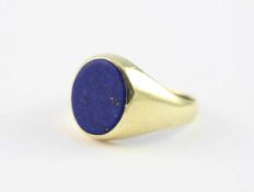 HERRENRING, 585/ooo Gelbgold, besetzt mit einem Lapis-Lazuli-Plättchen, RG 64, 8,8g