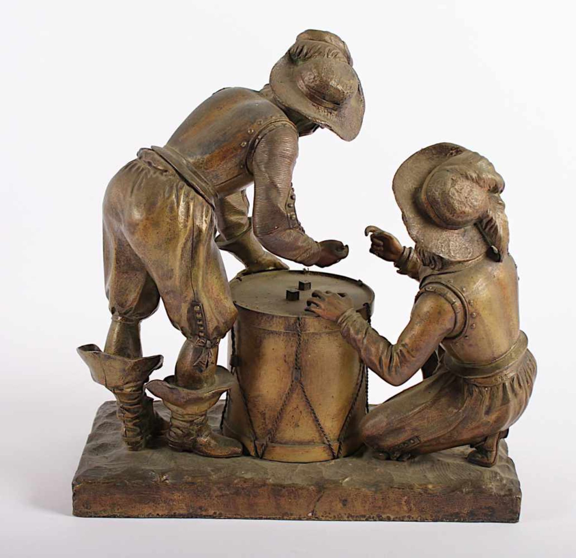 ZWEI MUSKETIERE BEIM WÜRFELSPIEL, Bronze, L 25, H 26, wohl DEUTSCH, E.19.Jh. - Bild 4 aus 4