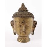 BUDDHA-KOPF, Bronze, große Buckellocken, über dem separat gegossenen Ushnisha ein Juwel, H 20,