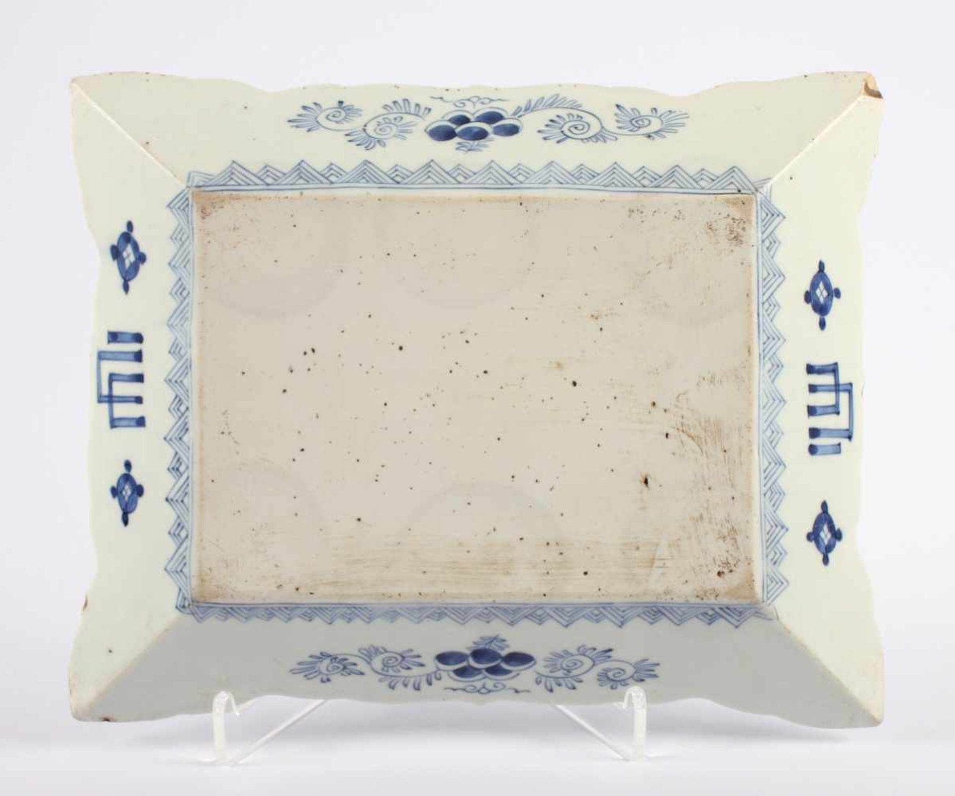 RECHTECKIGE PLATTE, Porzellan, Unterglasurblau dekoriert, L 31, best., ARITA, JAPAN, um 1800 - Bild 2 aus 2