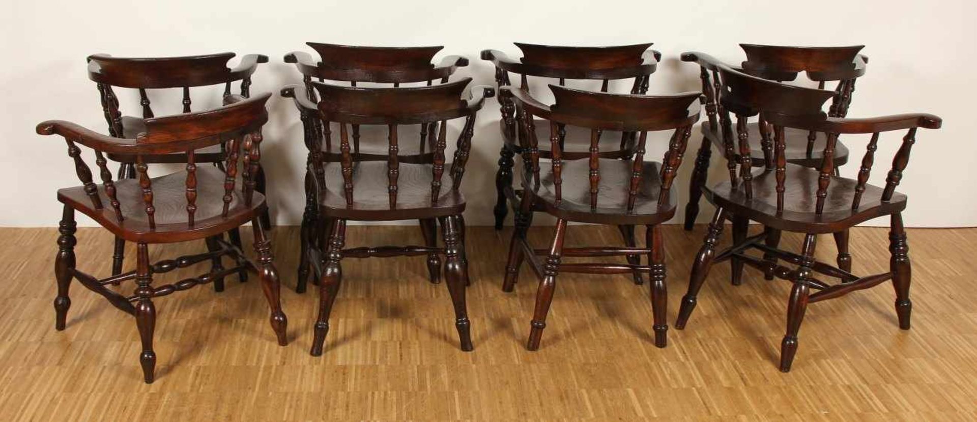 ACHT CAPTAIN'S CHAIRS, Eiche/Rüster, H 82, ENGLAND, 2.H.19.Jh. - Bild 2 aus 2