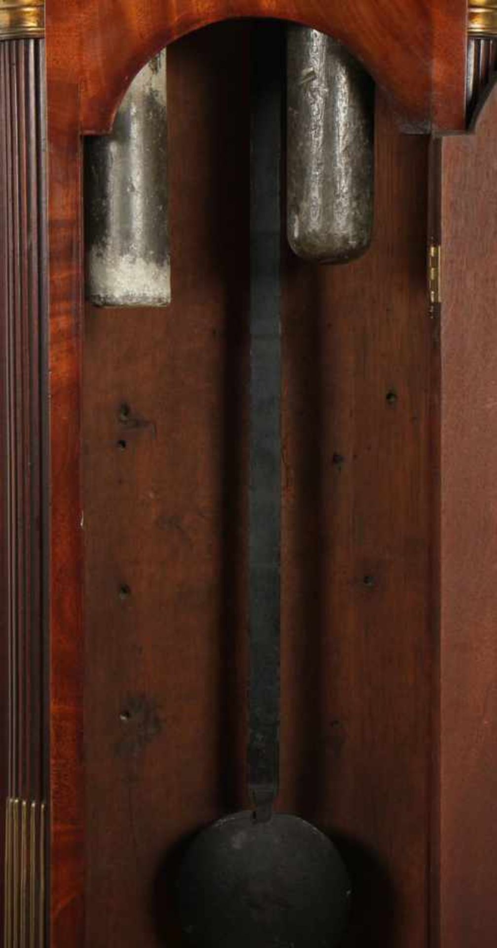 STANDUHR, Mahagoni, Werk mit kleiner Sekunde und Schlag auf Glocke, gangbar, H 241, gemarkt - Bild 3 aus 5