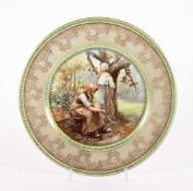 ZIERTELLER, polychrom dekoriert, Darstellung zweier Bäuerinnen in Waldlandschaft, Goldstaffage