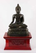 BUDDHA SHAKYAMUNI, Bronze, braun patiniert, in Meditation und die Rechte in Bhumisparsha Mudra,