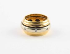 DAMENRING, 750/ooo Gelbgold und Weißgold, Ring im Ring, in der Art von PIAGET, besetzt mit kleinen
