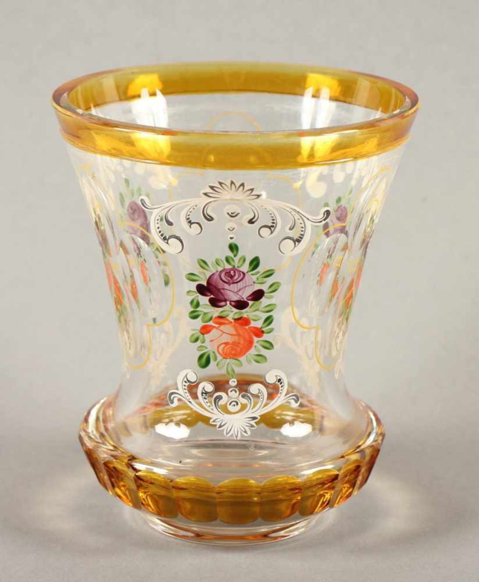 VASE, farbloses Glas, partiell gelb gebeizt, Blumendekor in polychromer Emailmalerei, Olivschliff, H