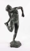DEGAS, Edgar, nach, "Tänzerin", 1988. Bronze mit schwarzgrüner Patina. 46 x 18 x 19. Auf der Plinthe