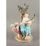 MYTHOLOGISCHE FIGURENGRUPPE "DIE MUSE TERPSICHORE MIT AMORETTEN", polychrom bemalt, Goldstaffage und