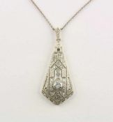 ART-DECO-COLLIER, 585/ooo Weißgold, besetzt mit einem Altschliffdiamanten von ca. 0,2 ct., Kette