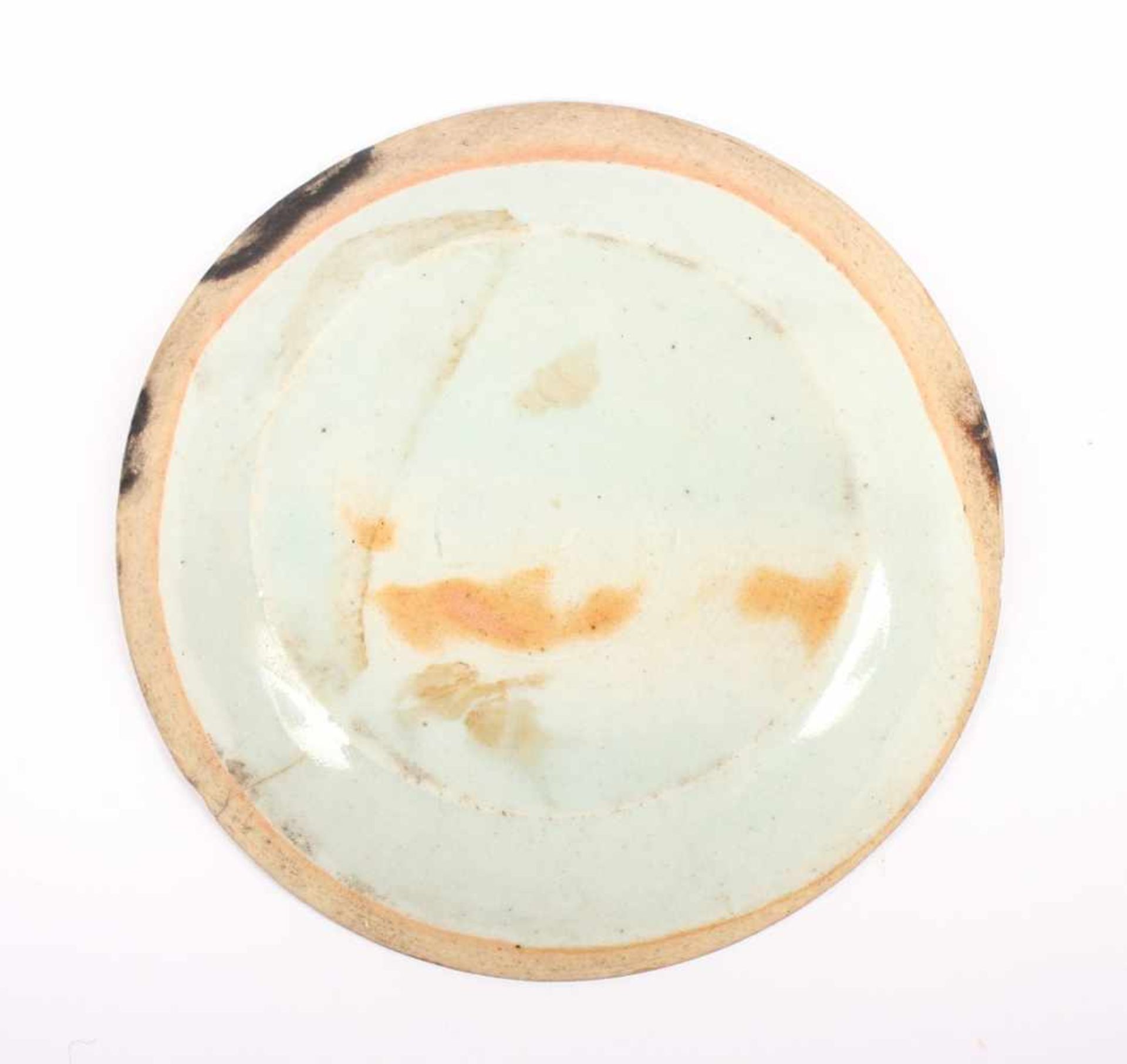 KLEINER SCHALE MIT QINGBAI-GLASUR, porzellanartiger Scherben mit den Lippenrand freilassender - Bild 3 aus 3