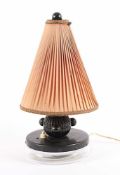 ART DECO-TISCHLAMPE, Bakelit, Glas, einflammig, H 37, DEUTSCH, um 1930- - -22.00 % buyer's premium