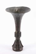 VASE IN GU-FORM, Bronze, Reliefdekor mit Taotie-Masken, H 29,5, besch. u. rest., CHINA, Ming-Zeit- -