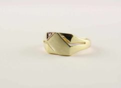 HERRENRING, 585/ooo Gelbgold, besetzt mit einem kleinen Diamant, RG 63, 6,5g- - -22.00 % buyer's