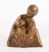 GERZ, Fred (*1944), "Mutter mit Kind", Bronze, H 25, verso signiert und datiert 2000 sowie