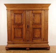 BAROCKSCHRANK, Eiche, zweitüriger Korpus, H 222, B 217, T 78, DEUTSCH, 2.H.18.Jh.- - -22.00 %