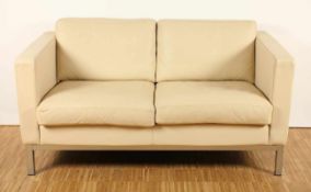 ZWEISITZERSOFA, Metall, gebürstet, Lederbezug, H 68, B 145, T 80, in der Art von KNOLL- - -22.00 %