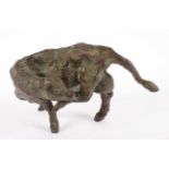 MODERN, "Kuh", Bronze, L 17, H 11, an Bauchseite unleserlich signiert- - -22.00 % buyer's premium on