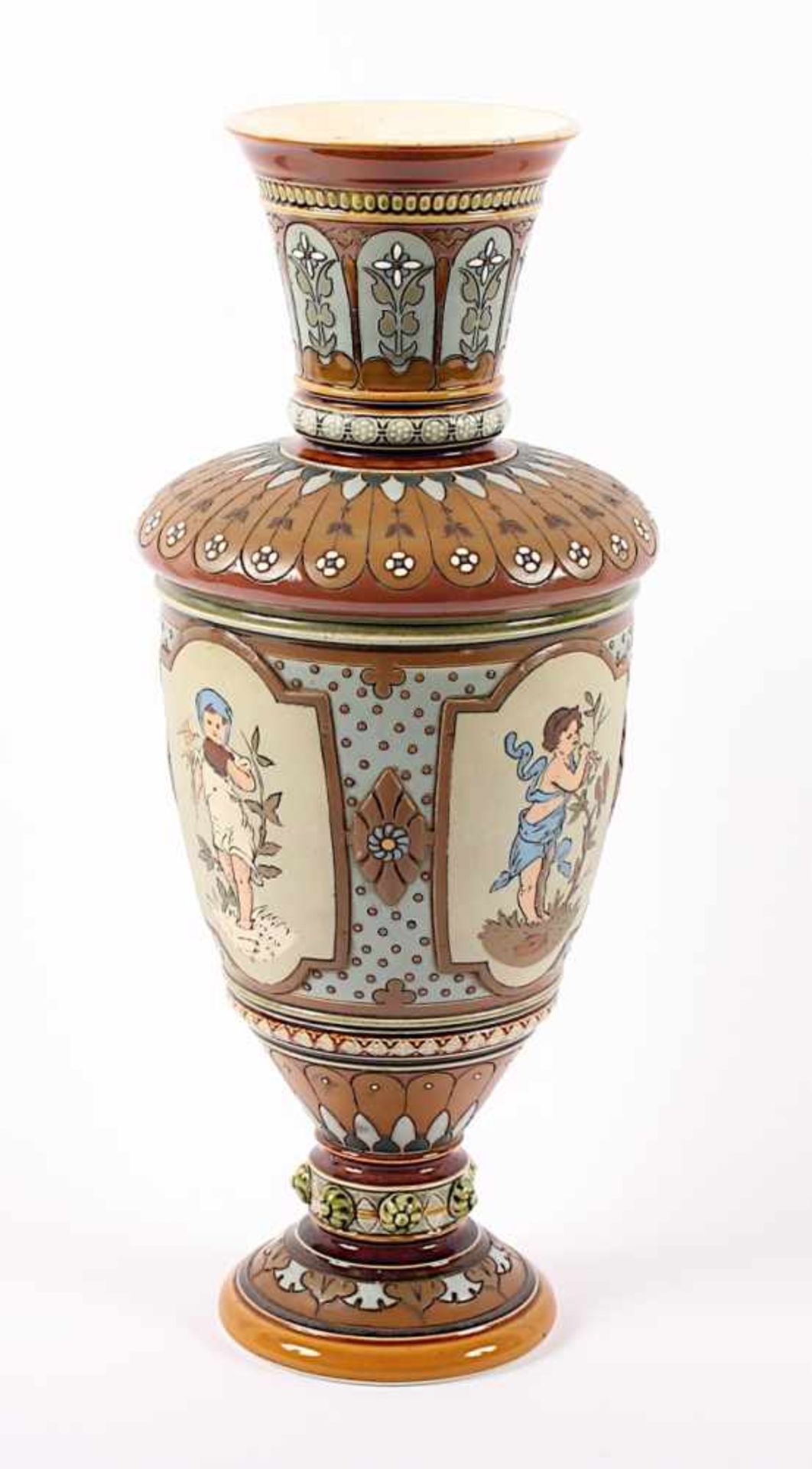 HISTORISMUS-VASE, Steinzeug, polychrom glasiert, Ritzdekor mit Blumen und Putten, H 36, Lippe min. - Bild 2 aus 2